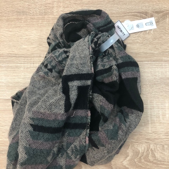 2/$25 Sale Black and Grey Infinity Fashion Scarf - Picture 3 of 6